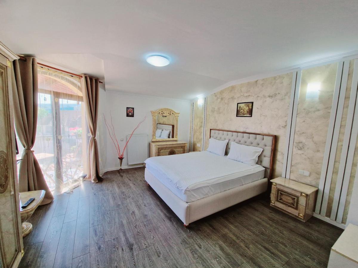 Pension Terra Alba Iulia Esterno foto